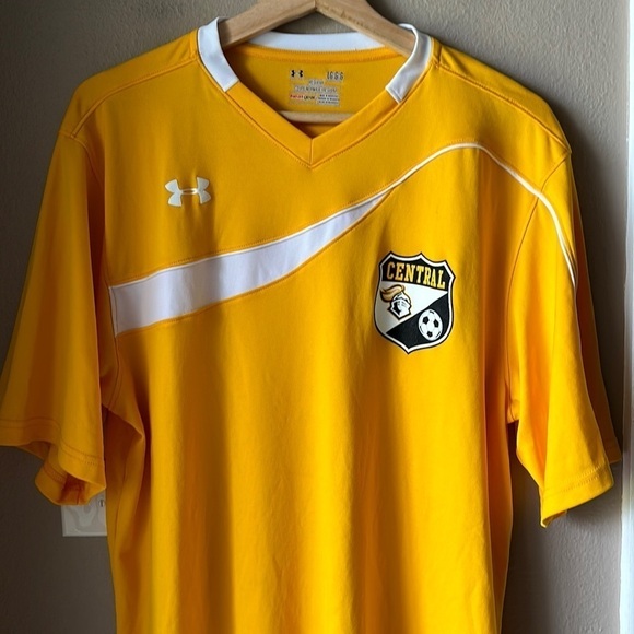 UNDER ARMOUR Central Knights Yellow Short Sleeve Soccer Jersey - Picture 1 of 5